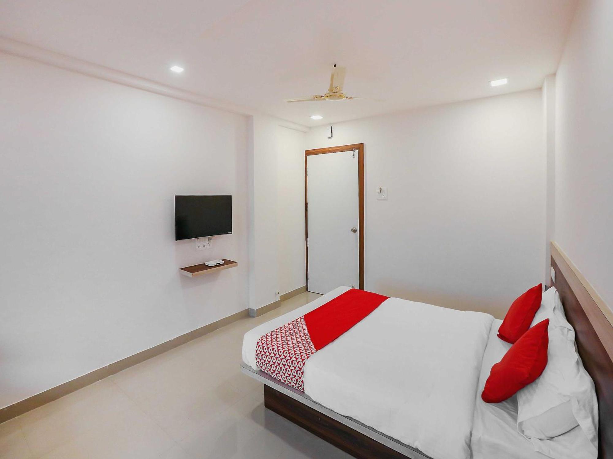 Hotel O Pingara Executive Phursungi 외부 사진
